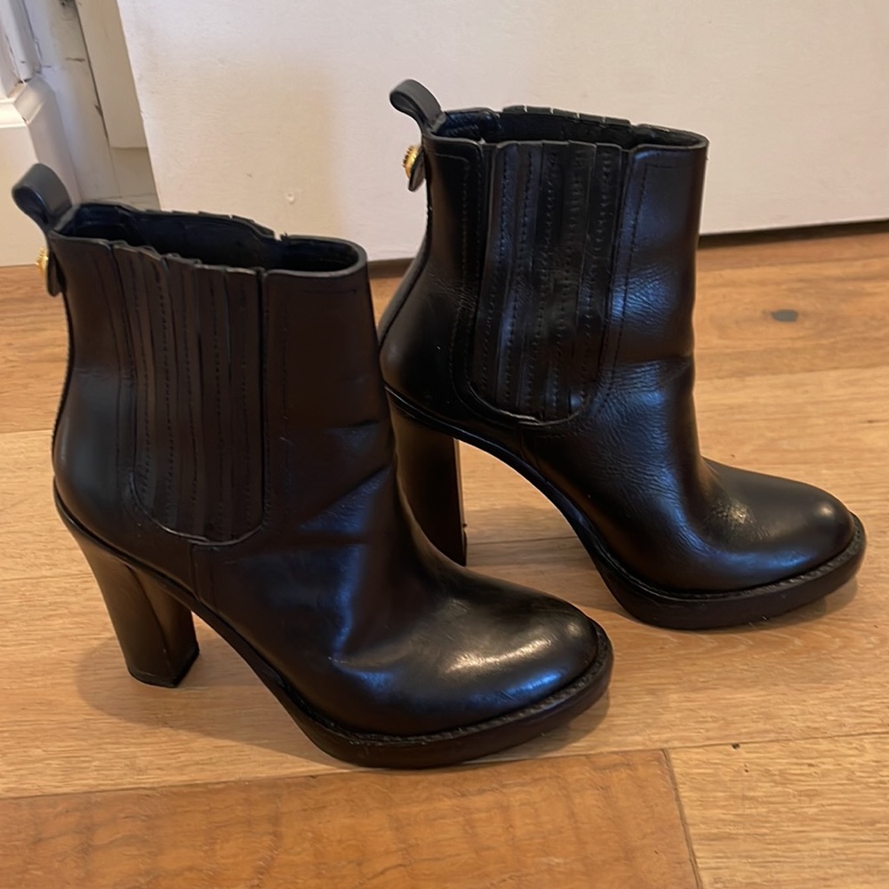 Tory Burch Platform Bootie - Picture 3 of 10